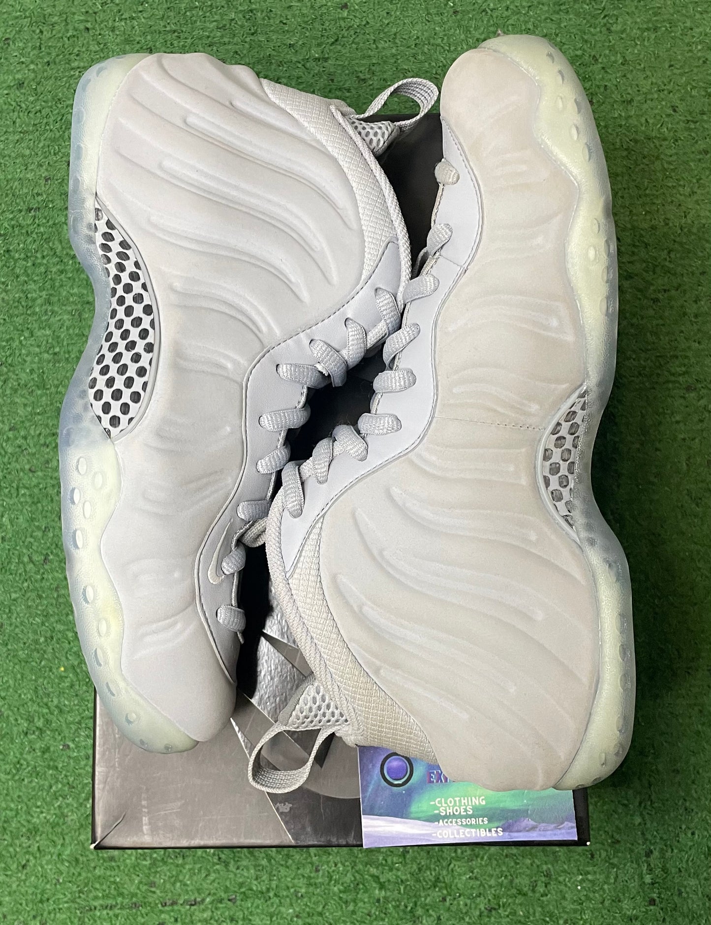 Nike foamposite wolf grey suede
