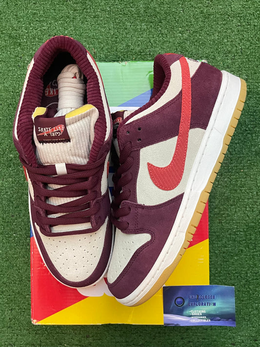 Nike Dunk Sb Low Skate Like a Girl