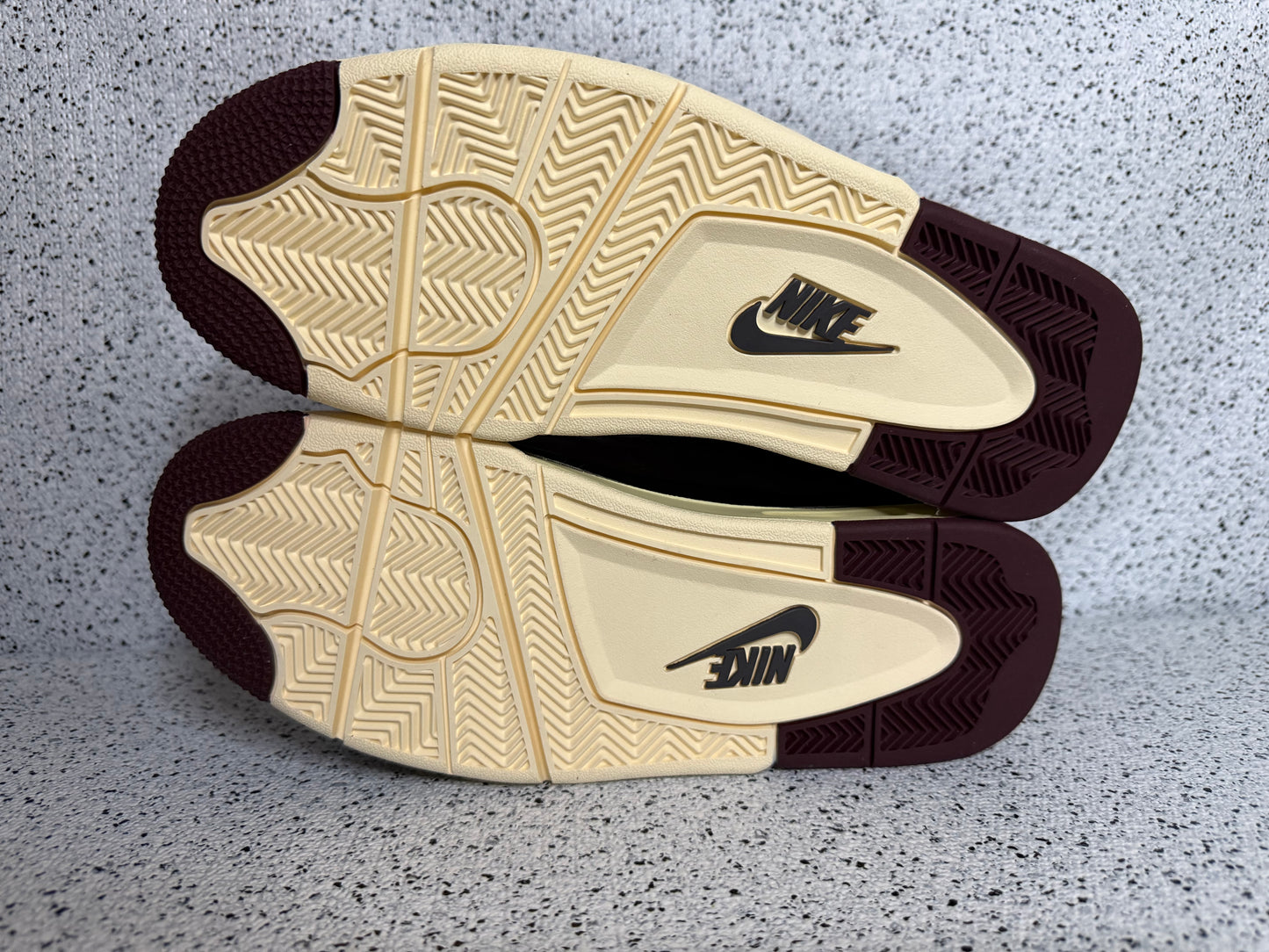 Jordan 4 A Ma Maniére Violet Ore