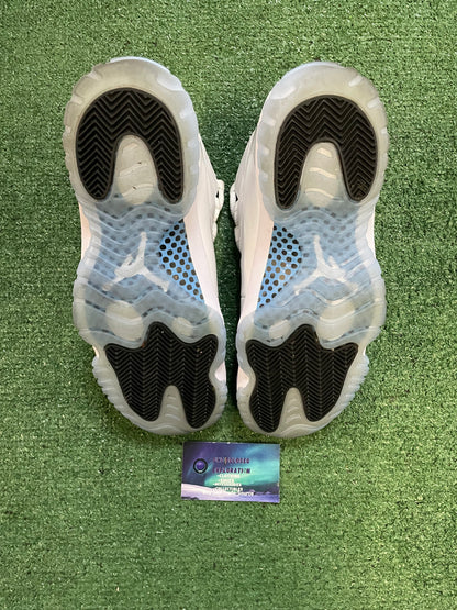 Air Jordan 11 legend blue 2024 size 9men/10.5women