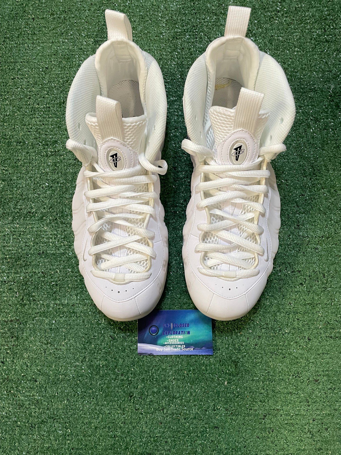 Nike air foamposite one triple white size 9.5men/11women