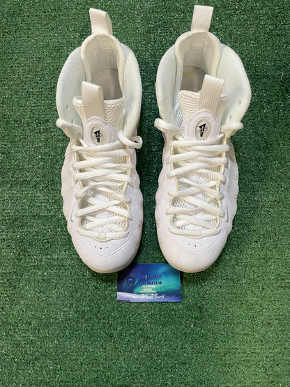 Nike air foamposite one triple white size 9.5men/11women