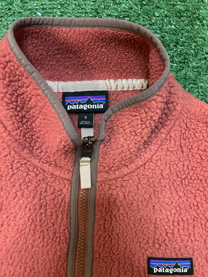 Patagonia pink marsupial fleece pullover