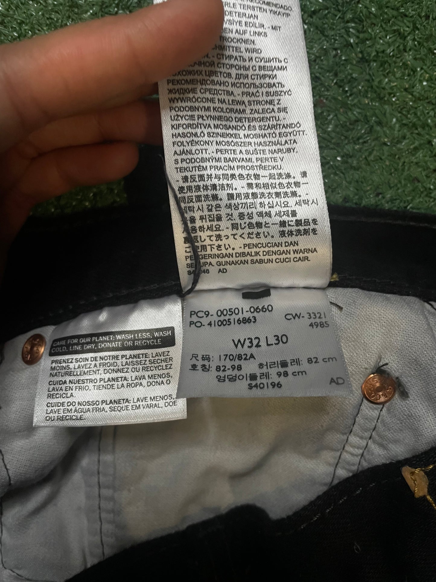 Levi black jeans
