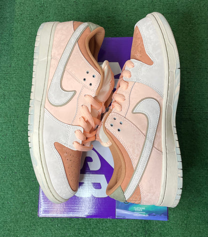 Nike Sb dunk low tracedro gardens size 12men/13.5women