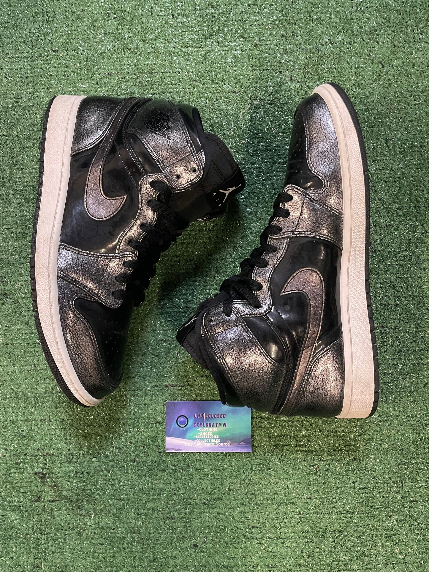 Air Jordan 1  Black Patent anti gravity size 11men/12.5women