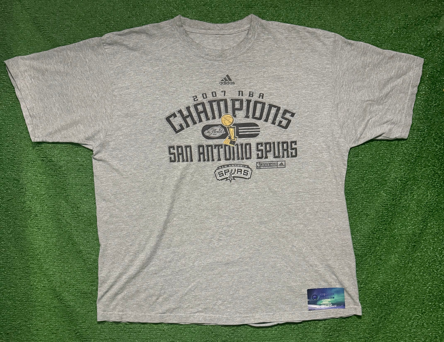 Vintage San Antonio Spurs 2007 NBA Champs Shirt