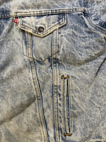 Vintage 1980s Levi’s light wash Sherpa jean jacket