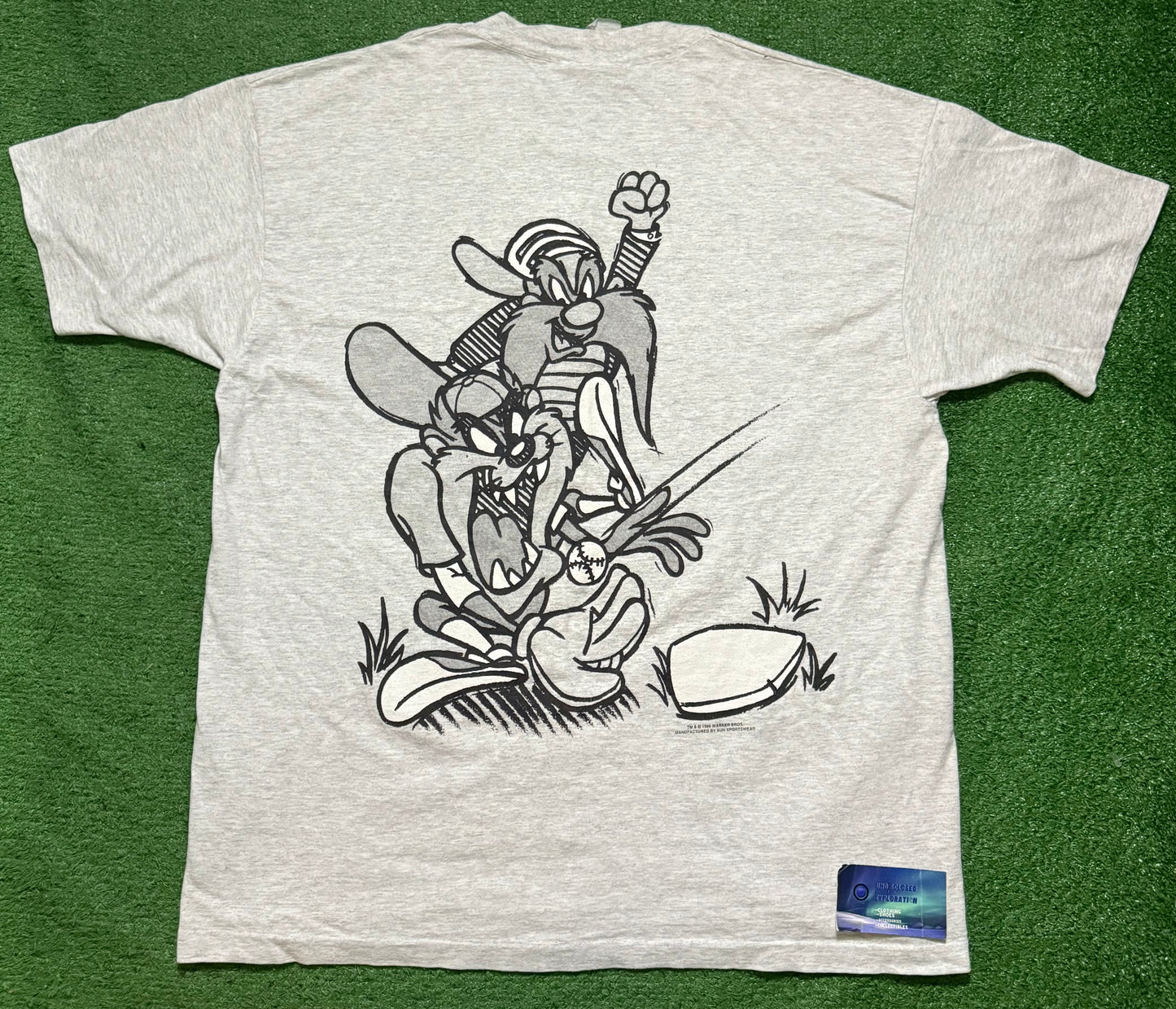 Vintage Seattle Mariners Looney Tunes Shirt