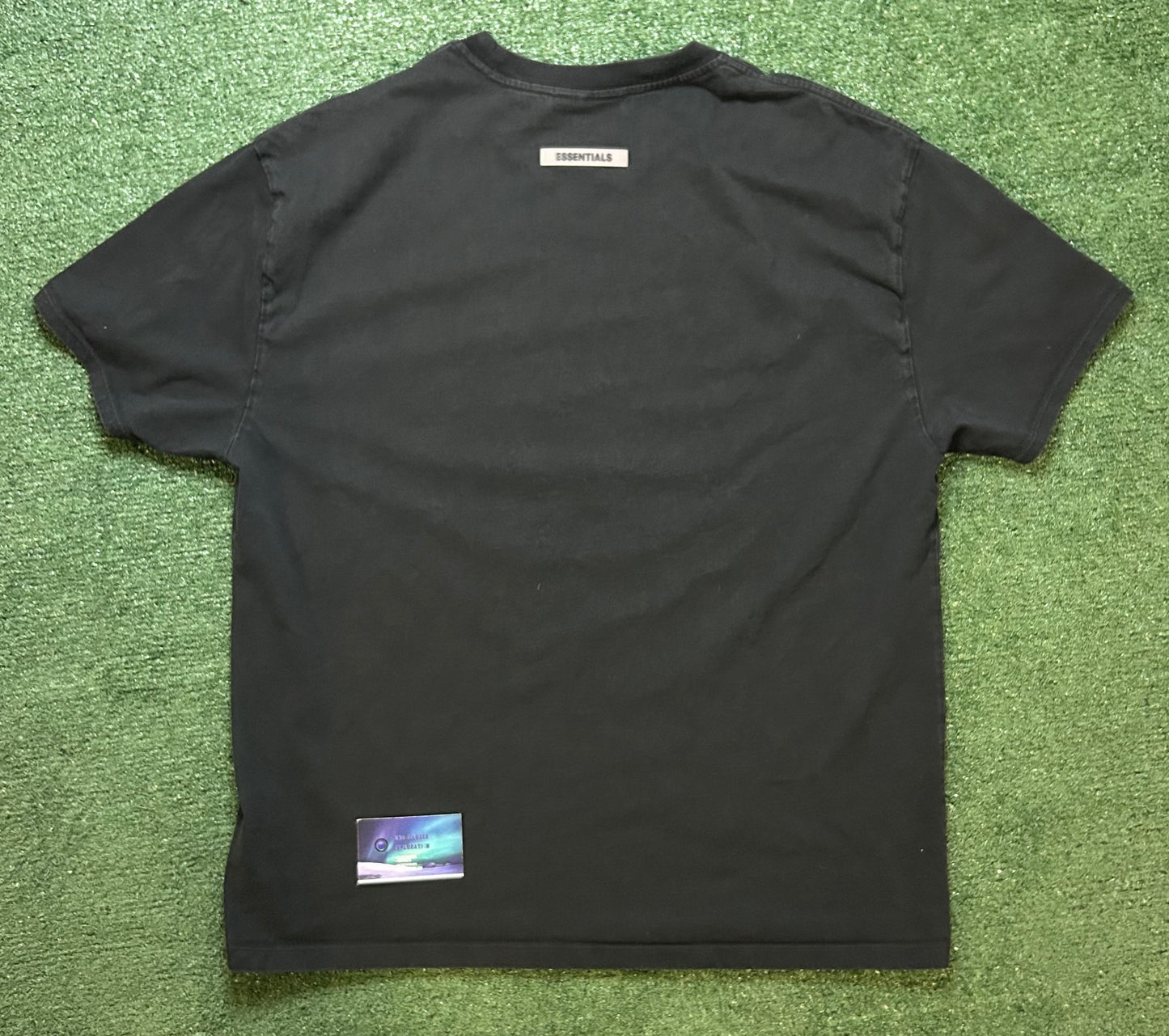 Fear of god essentials black logo tee