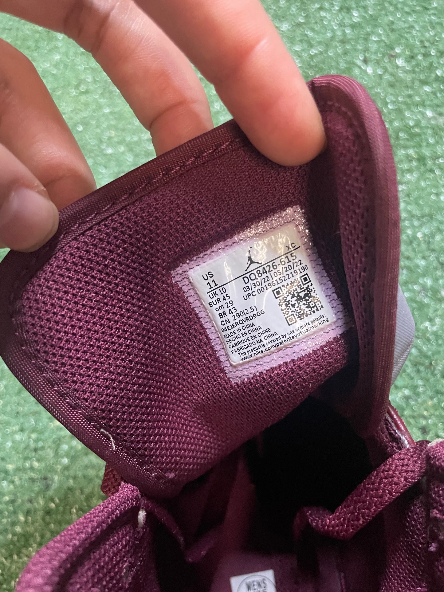 Air Jordan 1 mid cherrywood red size 11men/12.5women