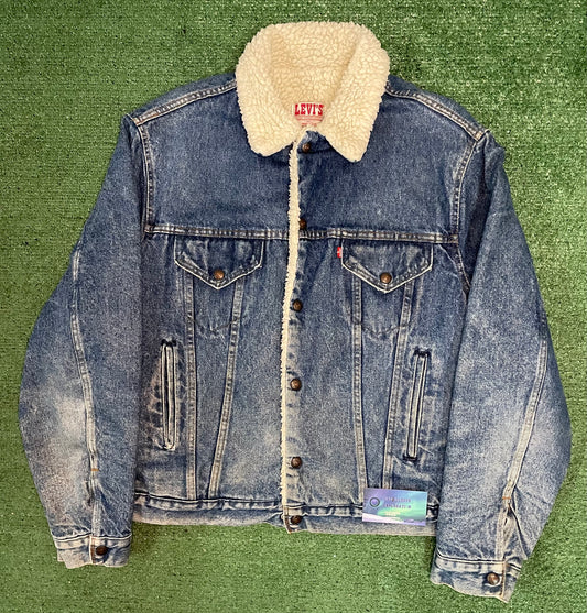 Vintage 1980s Levis Sherpa jean Jacket