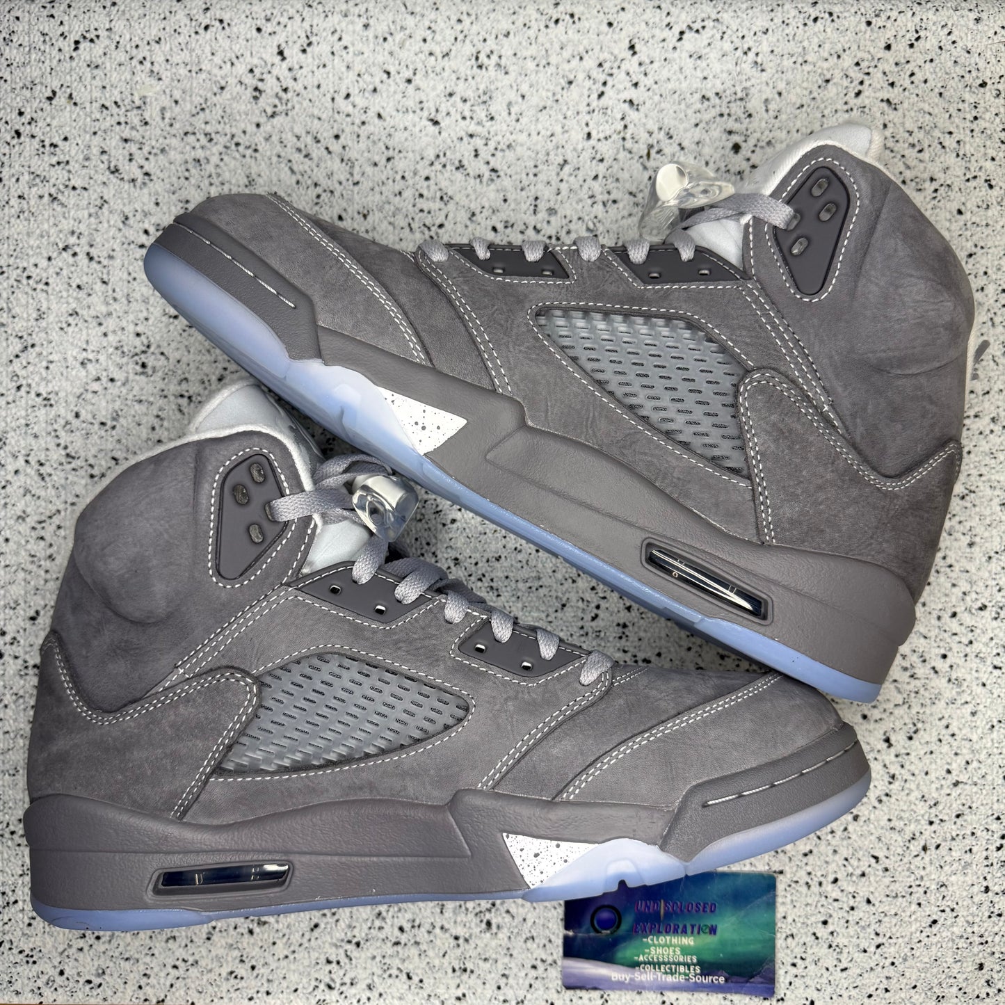 Jordan 5 Wolf Grey 10 Men/11.5 Women “Preowned”