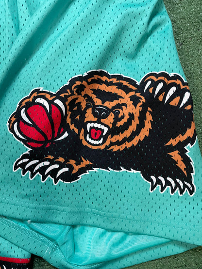 Mitchell & Ness Vancouver Grizzlies 1996-97 Hardwood Classics shorts