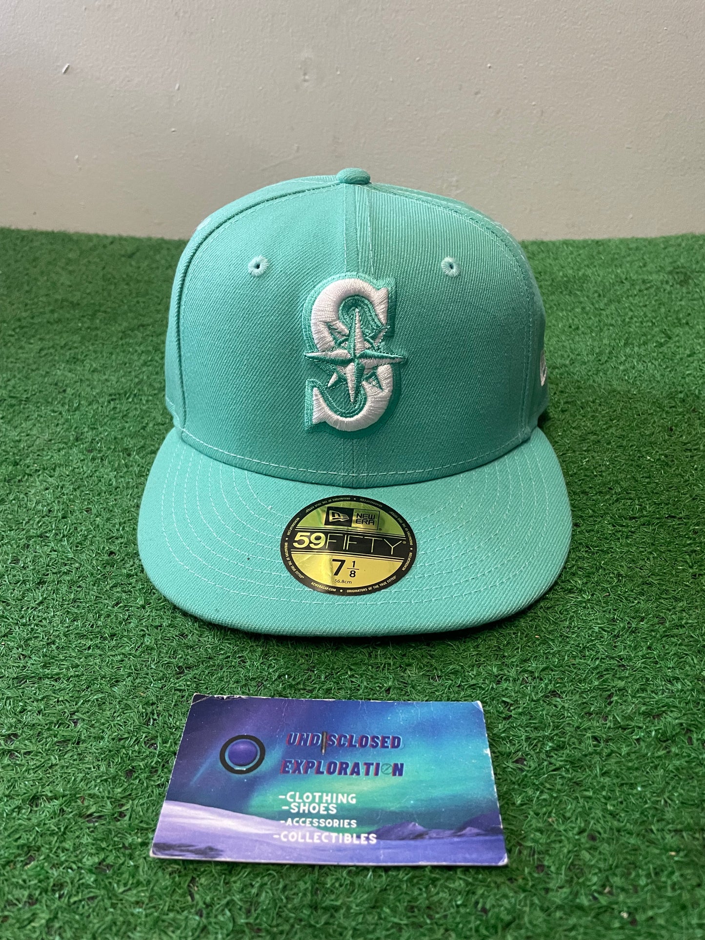 Seattle Mariners mint new era fitted hat