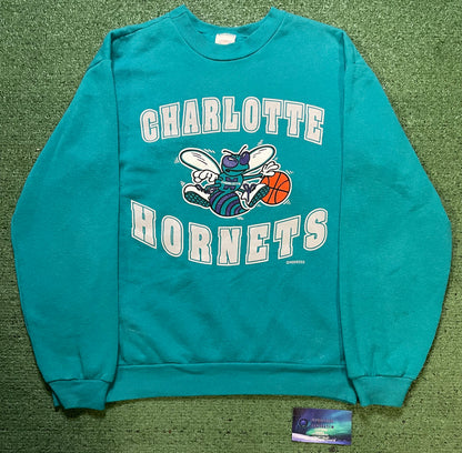 Vintage 1990s Charlotte Hornets youth crewneck