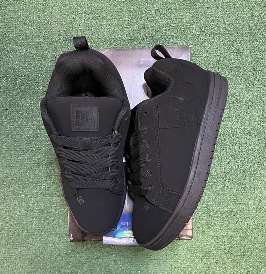 DC COURT GRAFFIK black