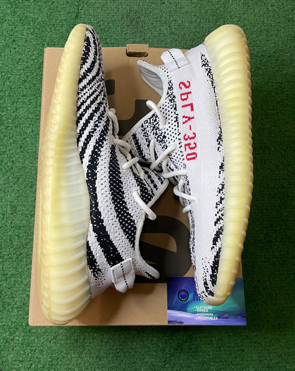 Adidas Yeezy Boost 350 v2 zebra size 10men/11.5women