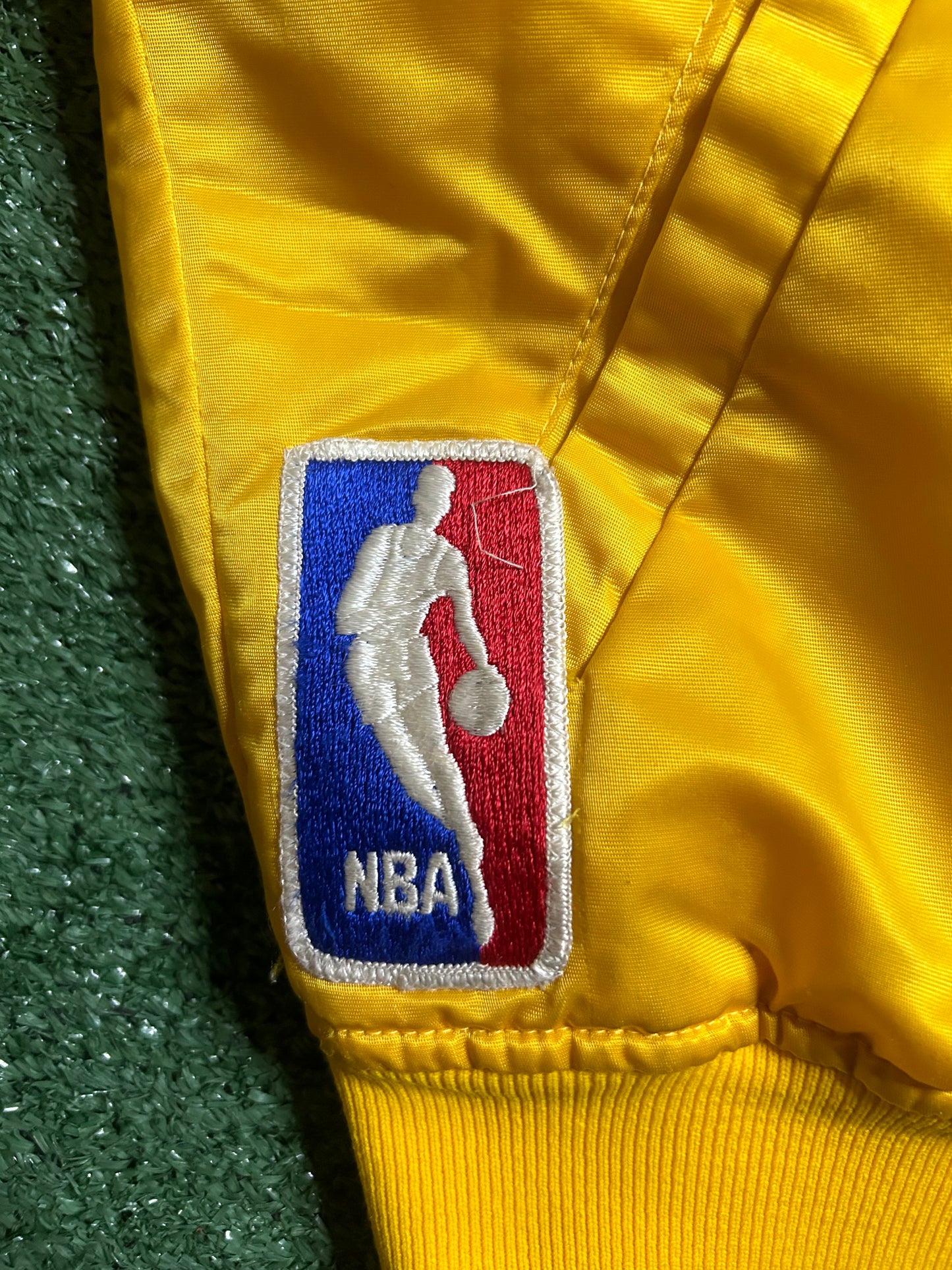 Vintage 90’s Los Angeles Lakers Starter Jacket