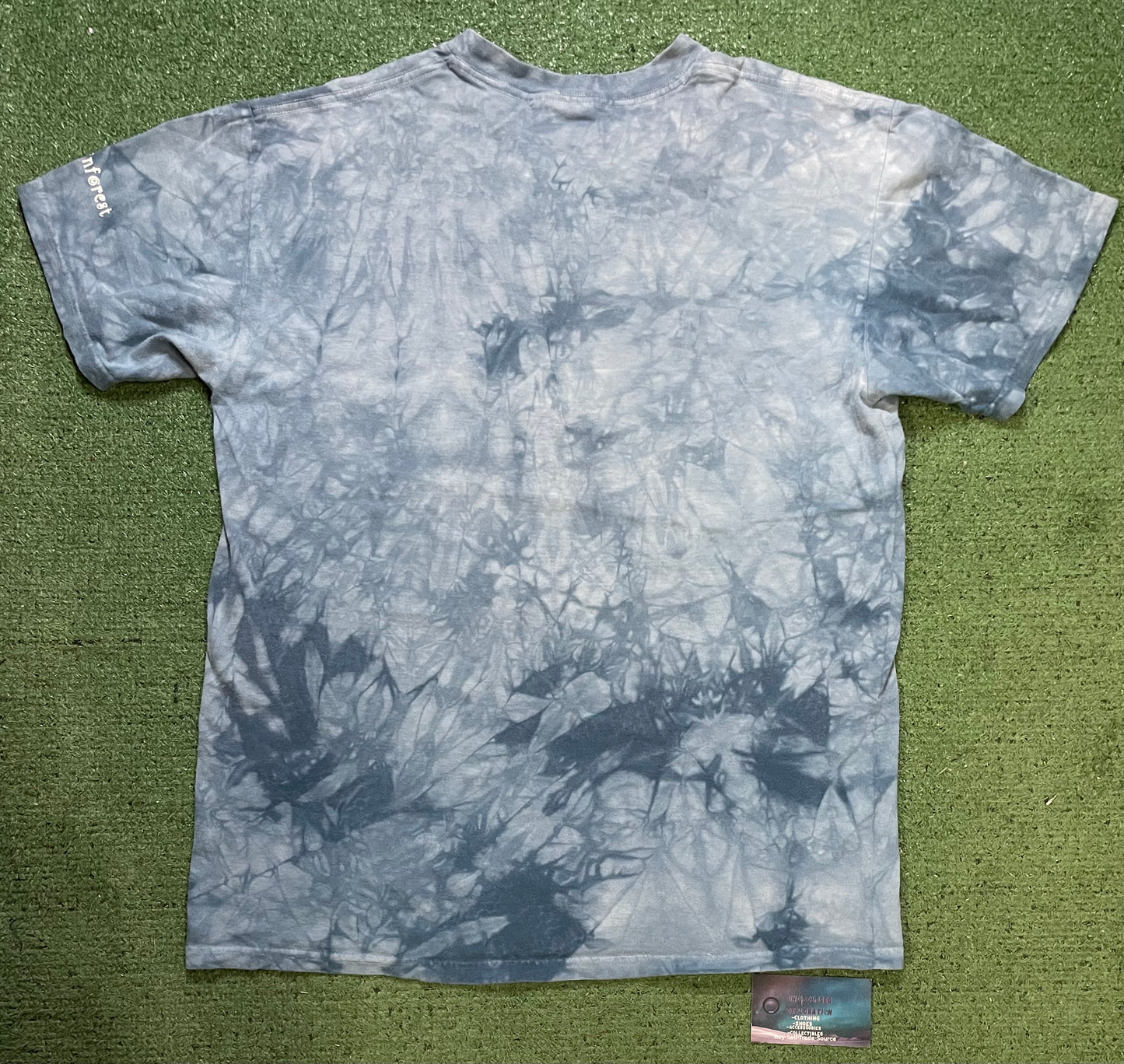 Vintage 1990s wolves & waterfall tee