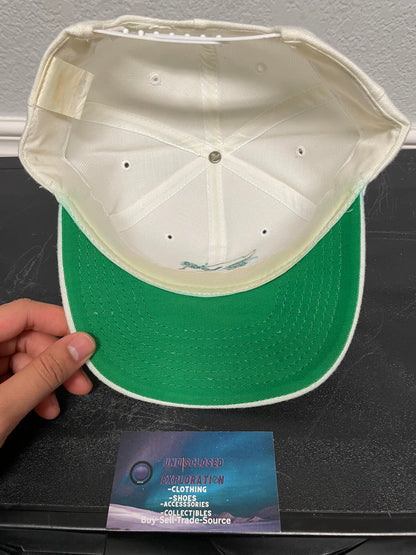 vintage 1990s Dv8 white hat