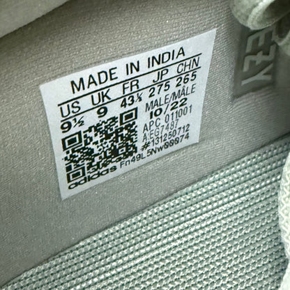Adidas Yeezy 700 Salt
