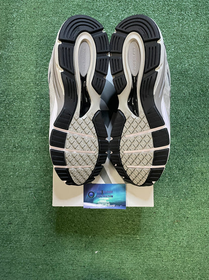 New Balance 990V4 grey silver