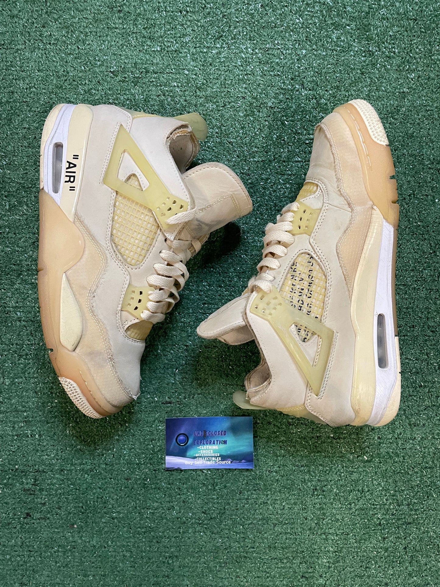 Jordan 4 X off white sail size 9men/10.5women