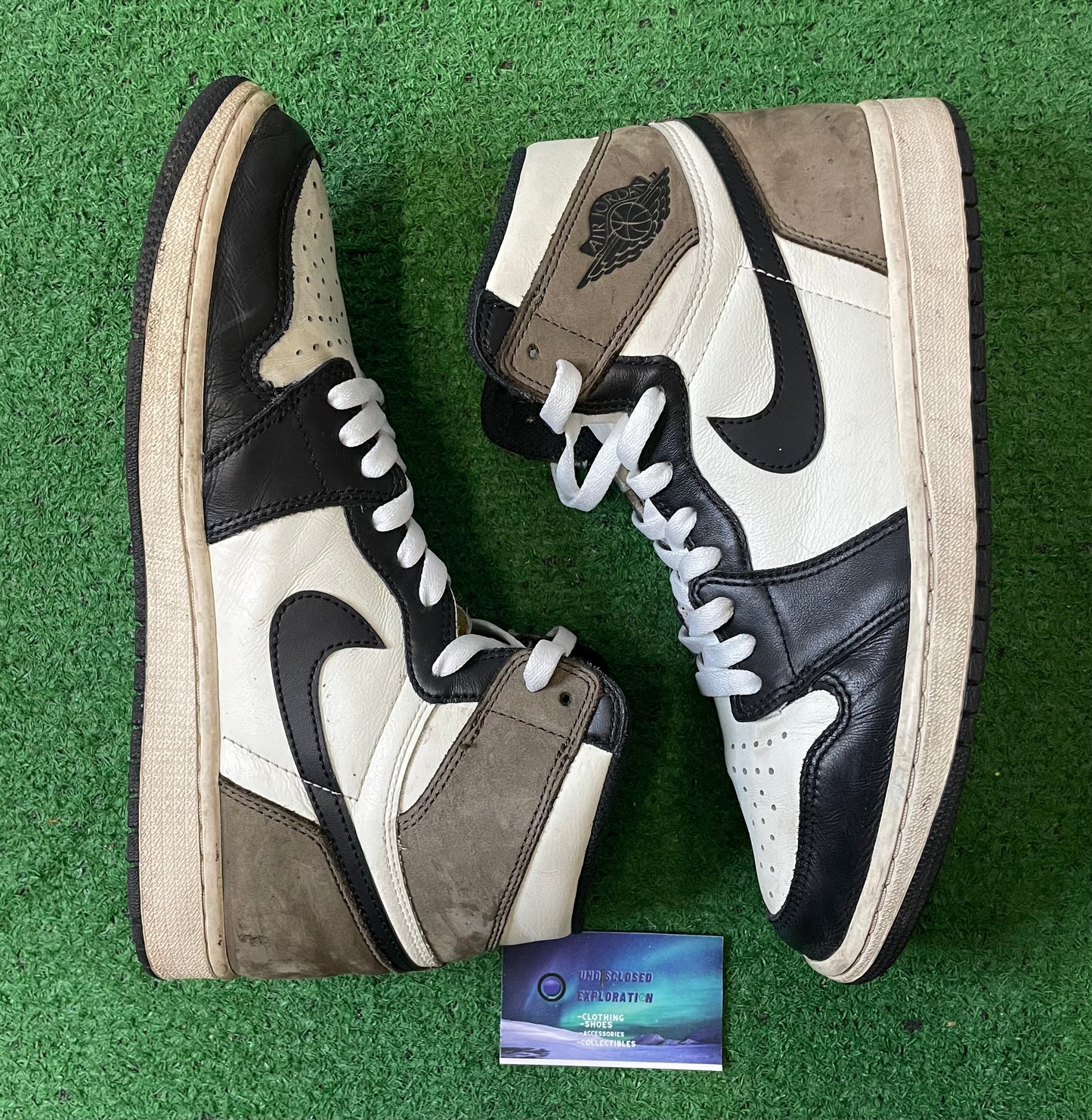 Jordan 1 high mocha size 10men/11.5women