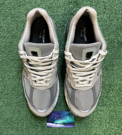 New Balance 990v5 size 11.5men/13women