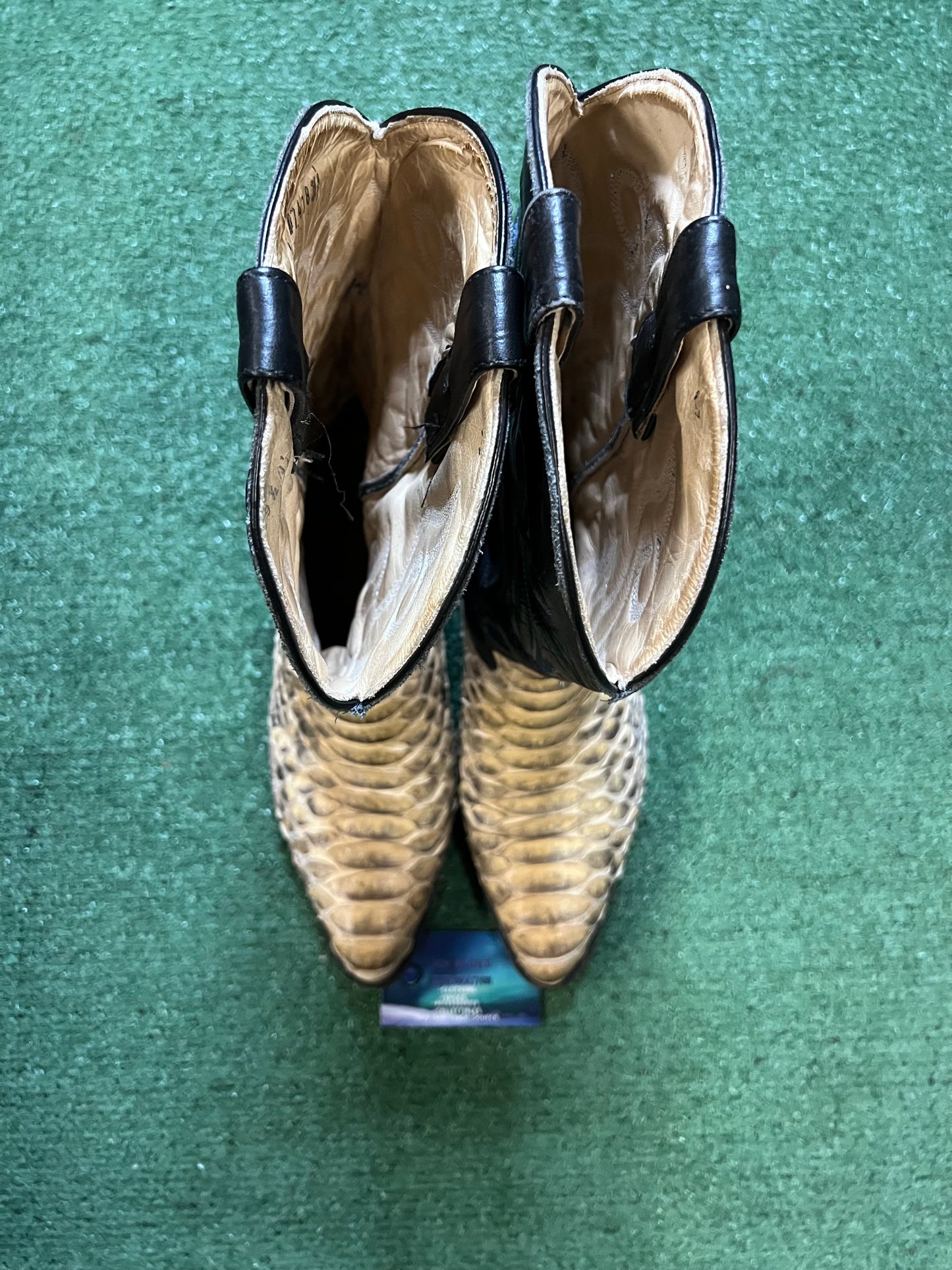 Vacquero snakeskin boots size 12men/13.5women