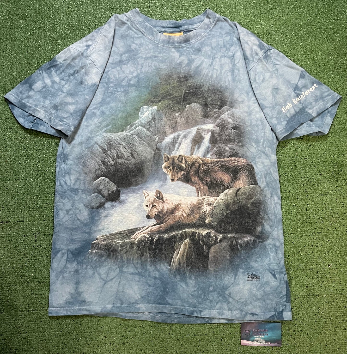 Vintage 1990s wolves & waterfall tee