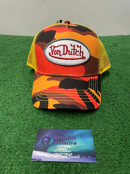 Von Dutch camo staple hat