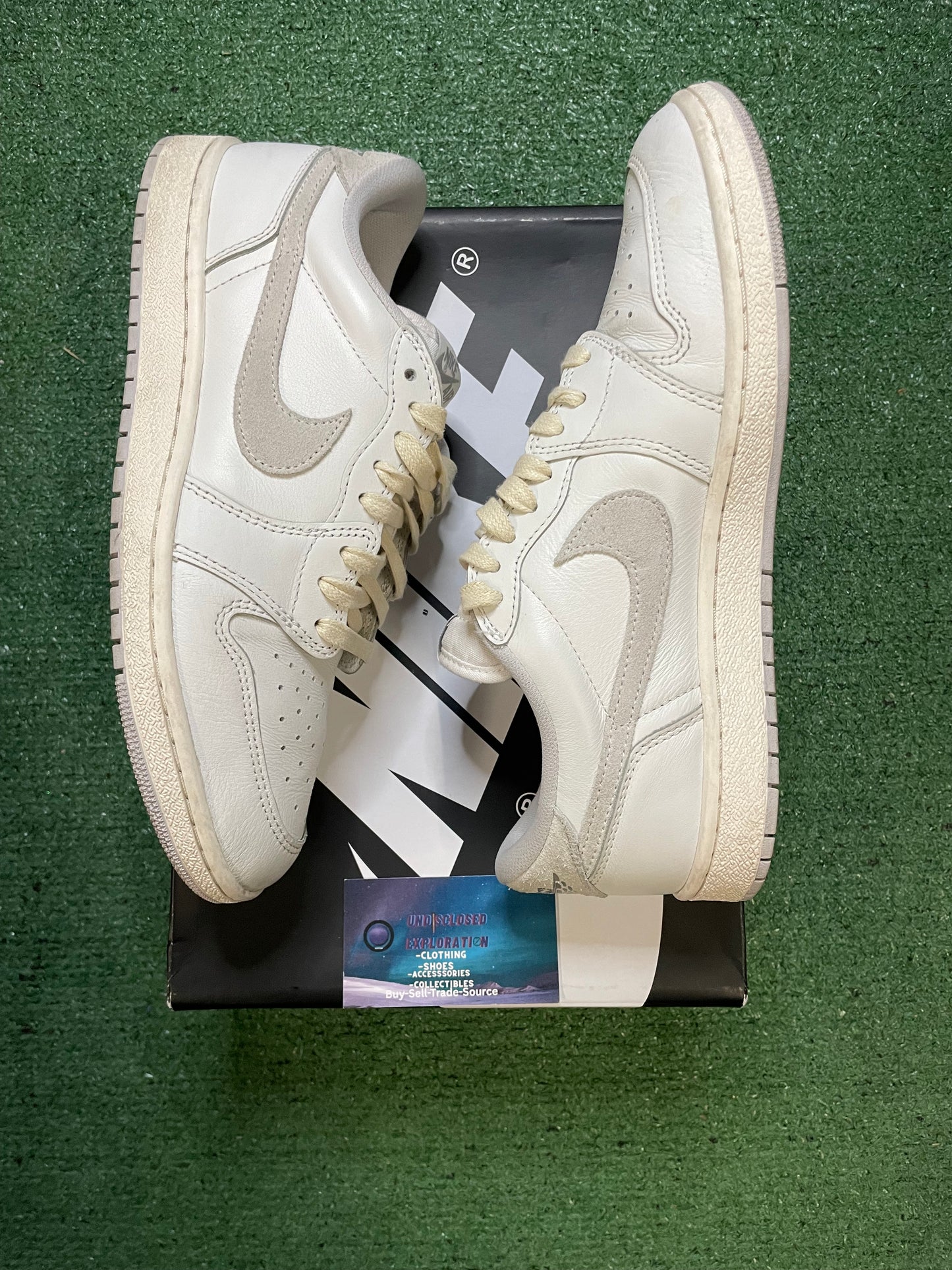 Air Jordan 1 Retro Low OG neutral grey size 10men/11.5women