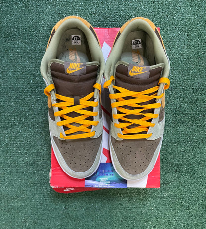 Nike Dunk Low dusty olive size 11.5men/13women