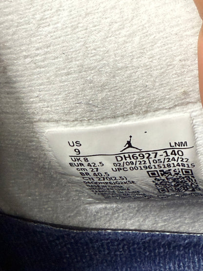 Jordan 4 Midnight Navy 9 Men/10.5 Women “Preowned”