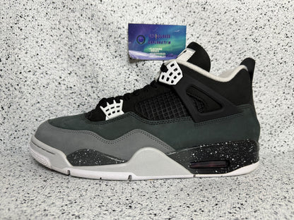 Jordan 4 Fear 11 Men/12.5 Women “Preowned”