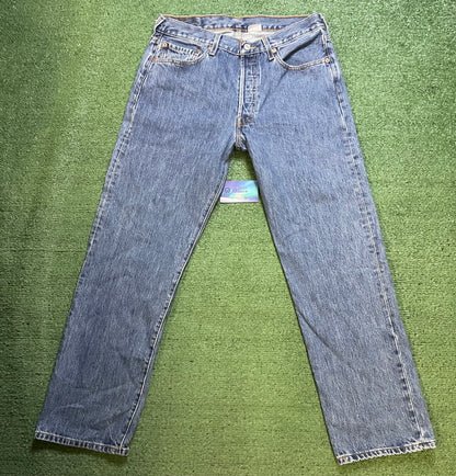 Vintage Levi 501 blue jeans