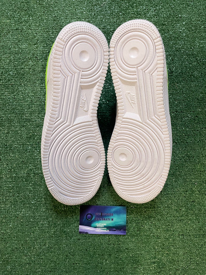 Nike Air Force 1 low white action green