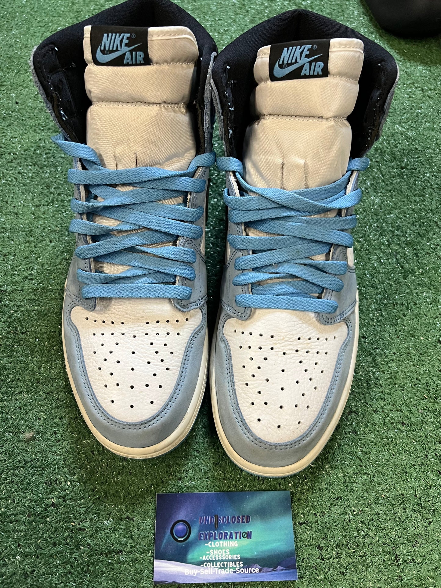 Jordan 1 high university blue size 11men/12.5women
