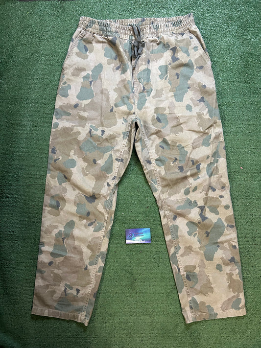 Carhartt WIP camo  pants