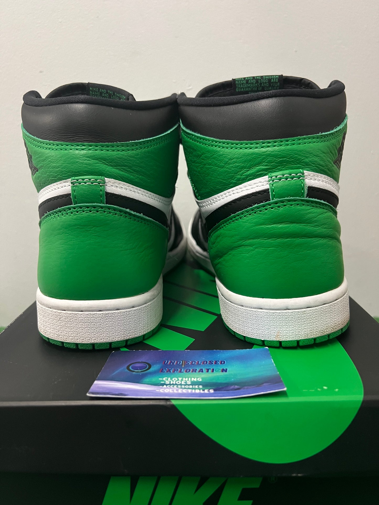 Jordan 1 high lucky green size 9men/10.5women