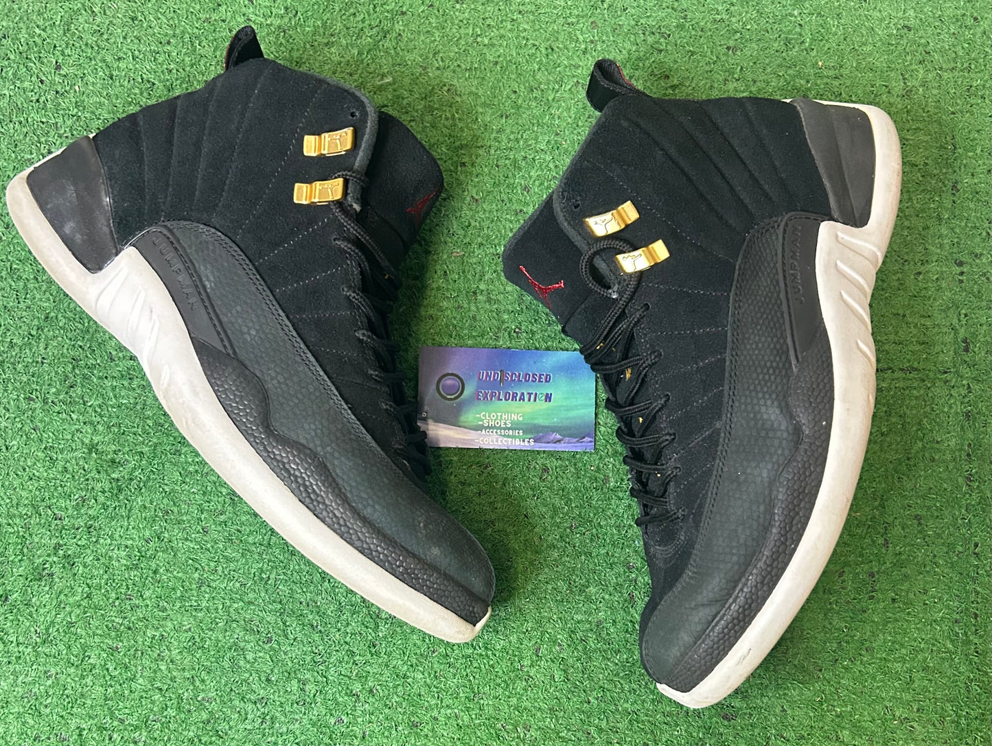 Jordan 12 reverse taxi size 8.5men/10women