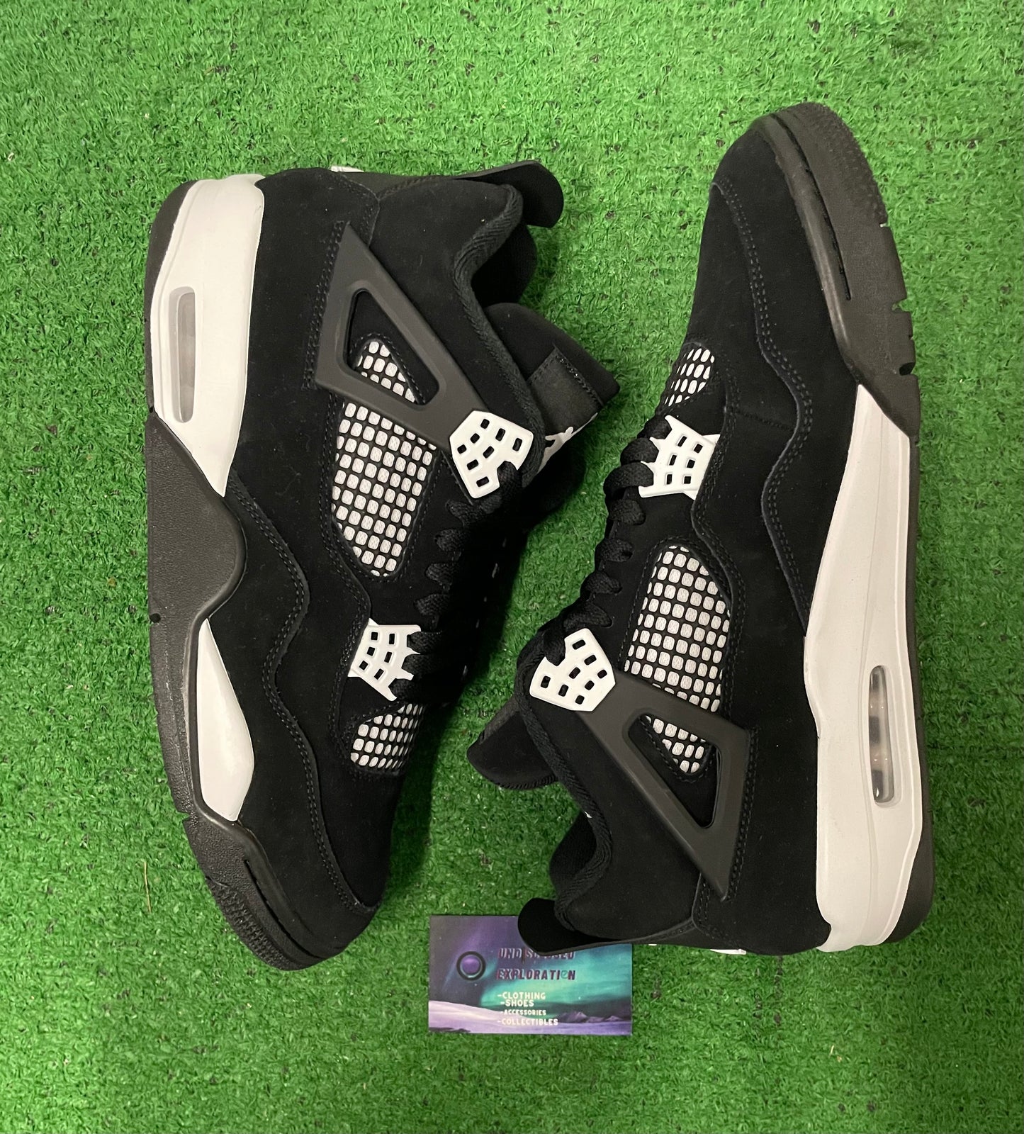 Jordan 4 white thunder