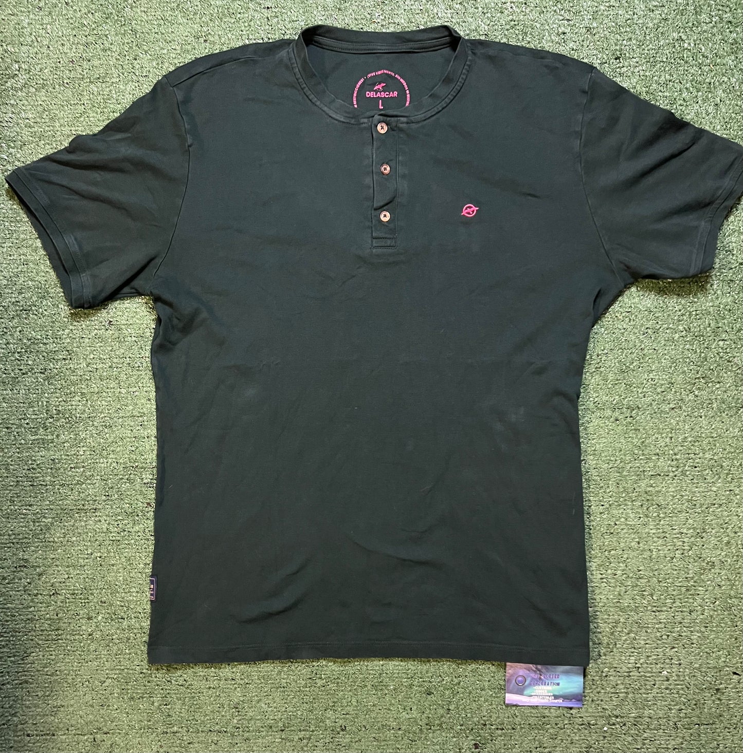 Delascar green short sleeve Henley shirt