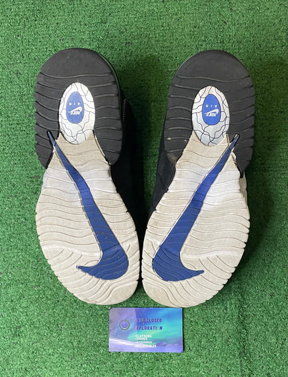 Nike air max penny Orlando size 7youth/8.5women