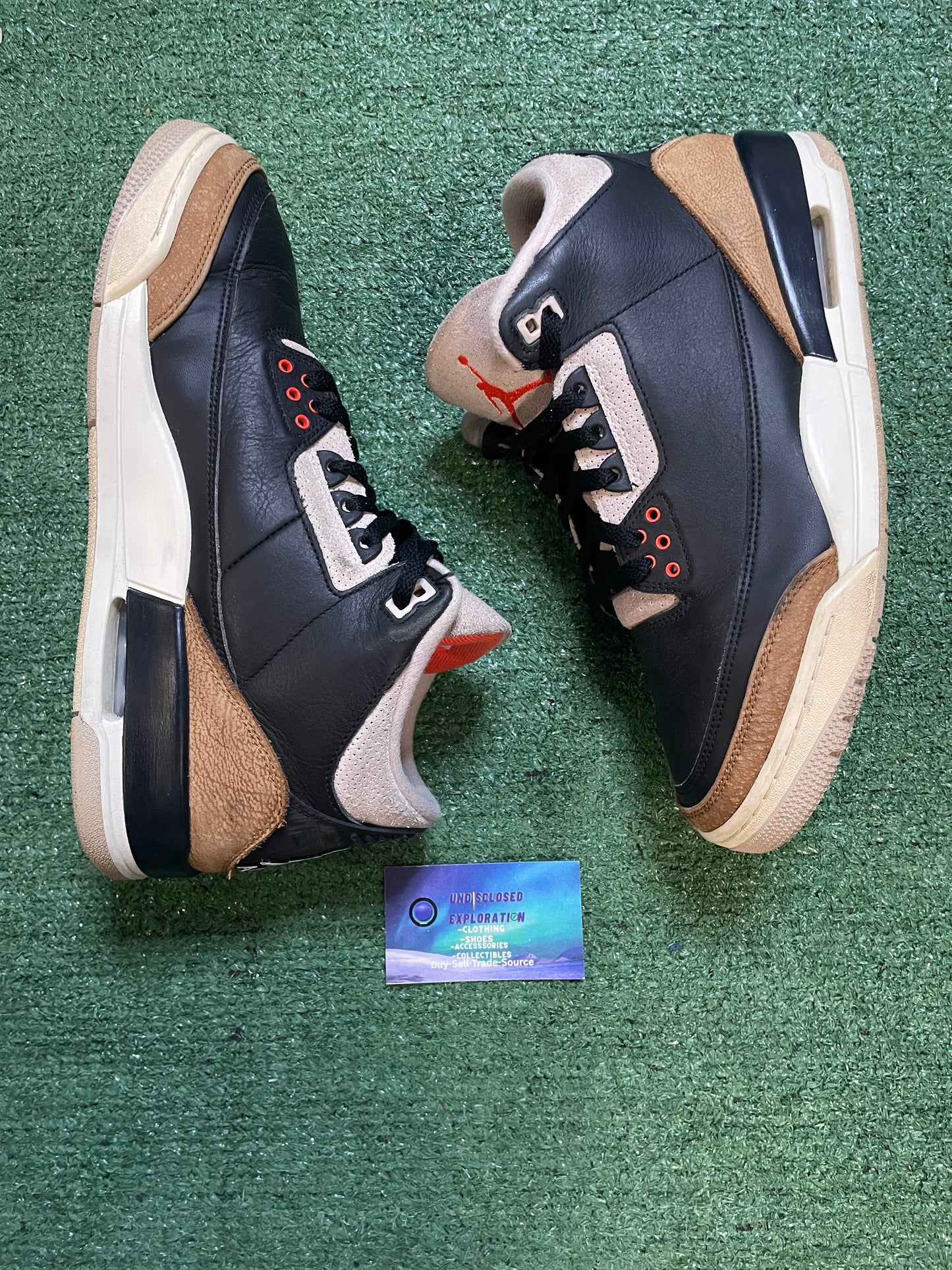 Air Jordan 3 dessert elephant size 11men/12.5women