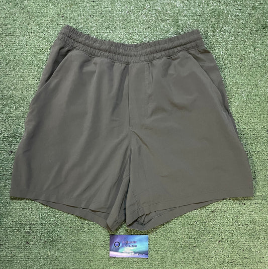 Lululemon onyx grey pace breaker shorts