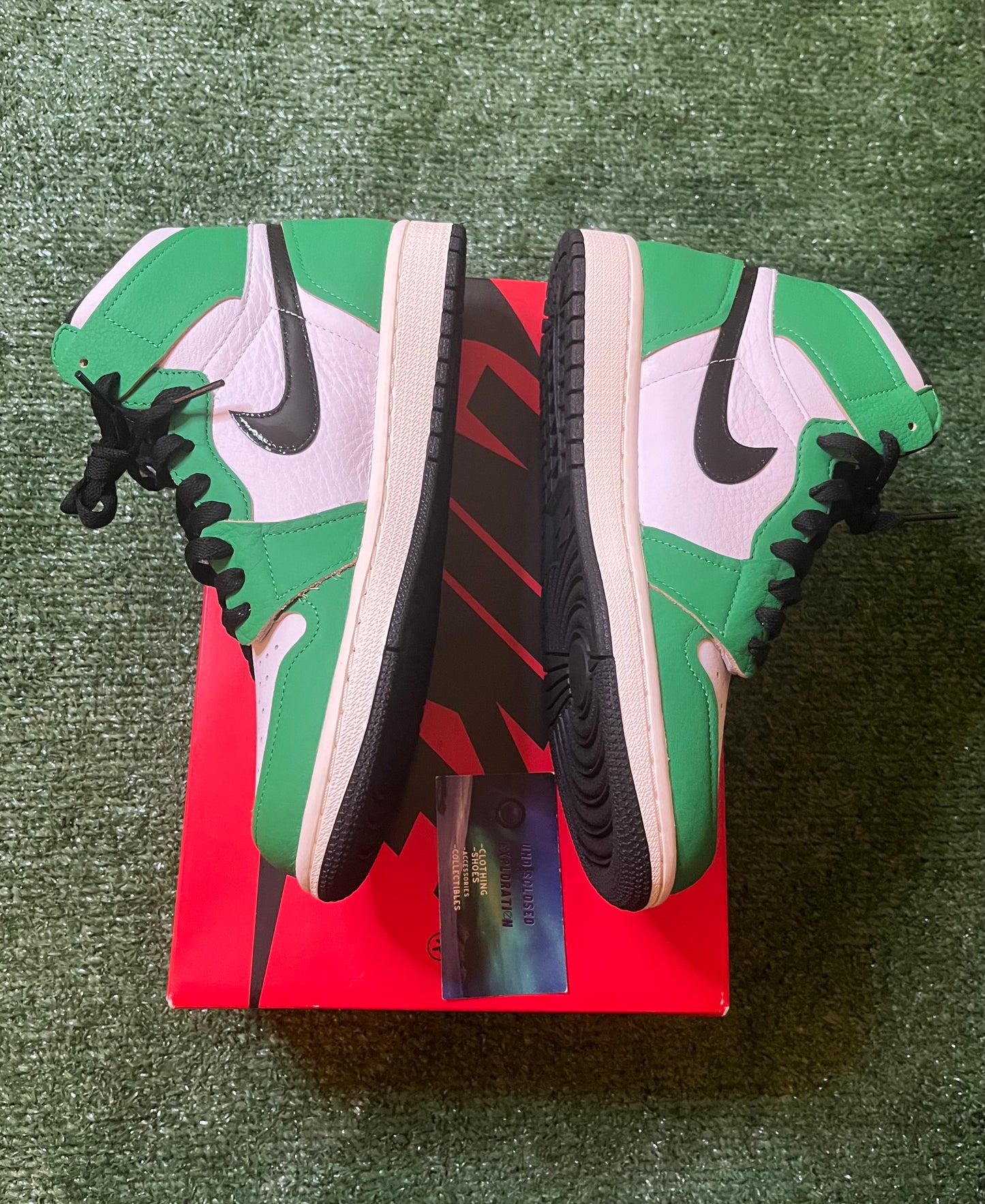 Jordan 1 high Lucky Green size 8men/9.5women