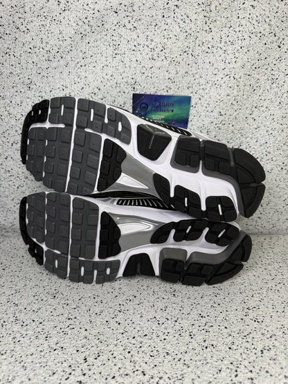 Nike Vomero 5 Dark Grey